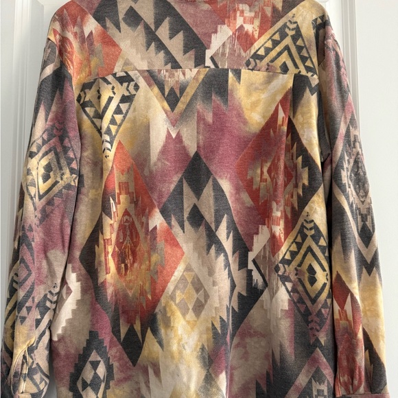 Aztec Patterned Button-Up Shirt - Picture 2 of 4